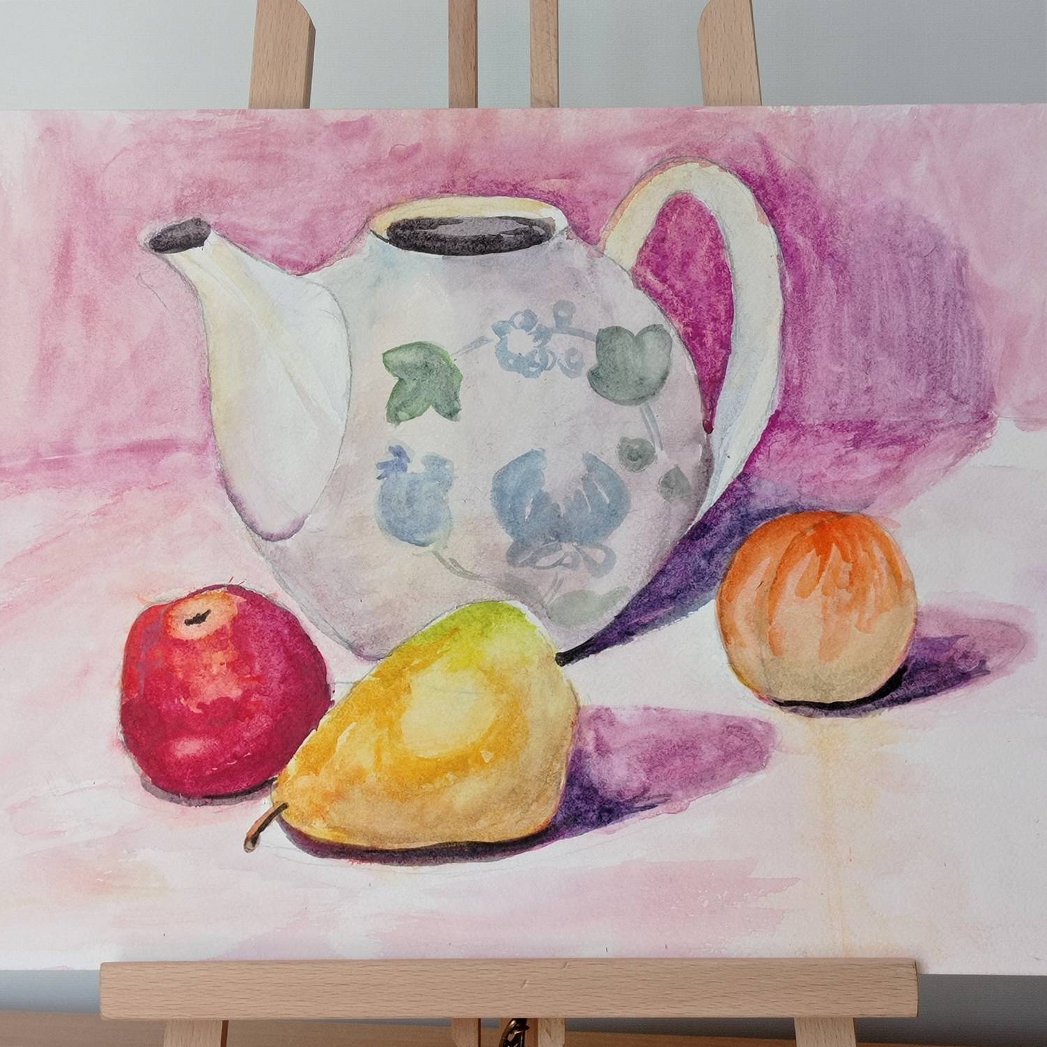 Teapot with fruit