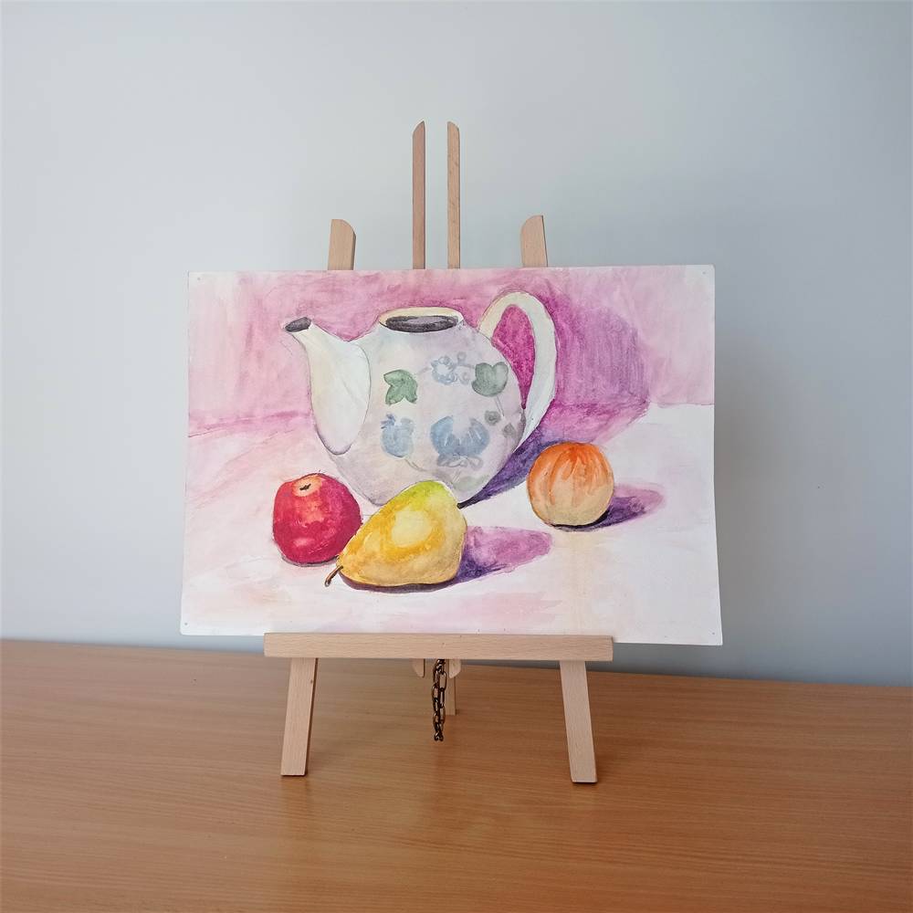 Teapot with fruit